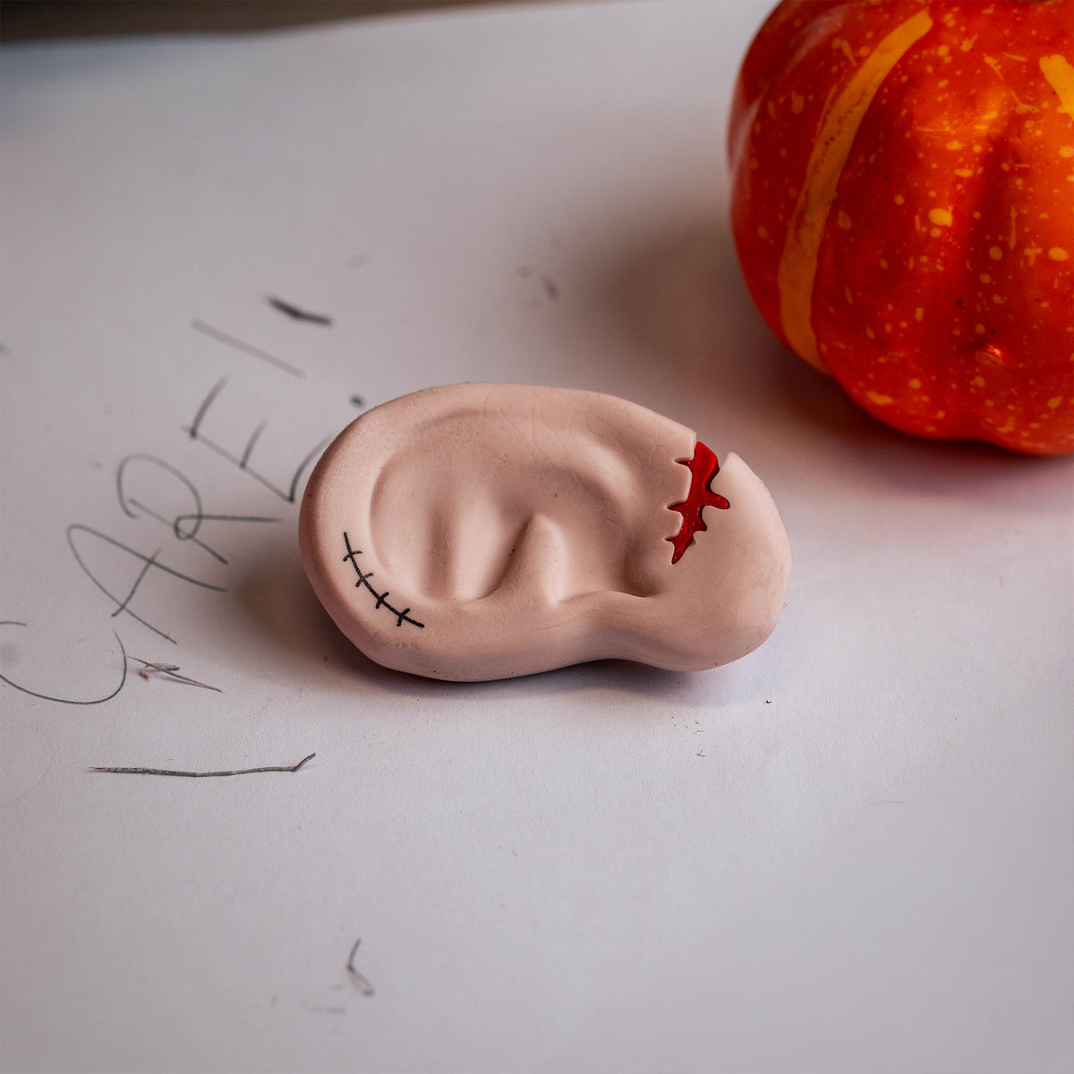 Legami Radiergummispender und 10 x "Ear" aser im Set