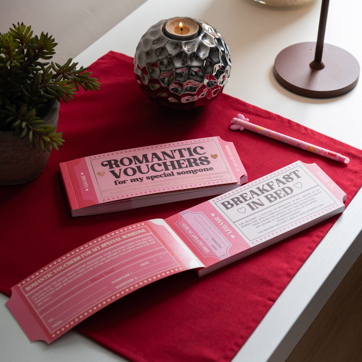 Block mit 24 romantischen Gutscheinen - Deutsch - Gift Vouchers