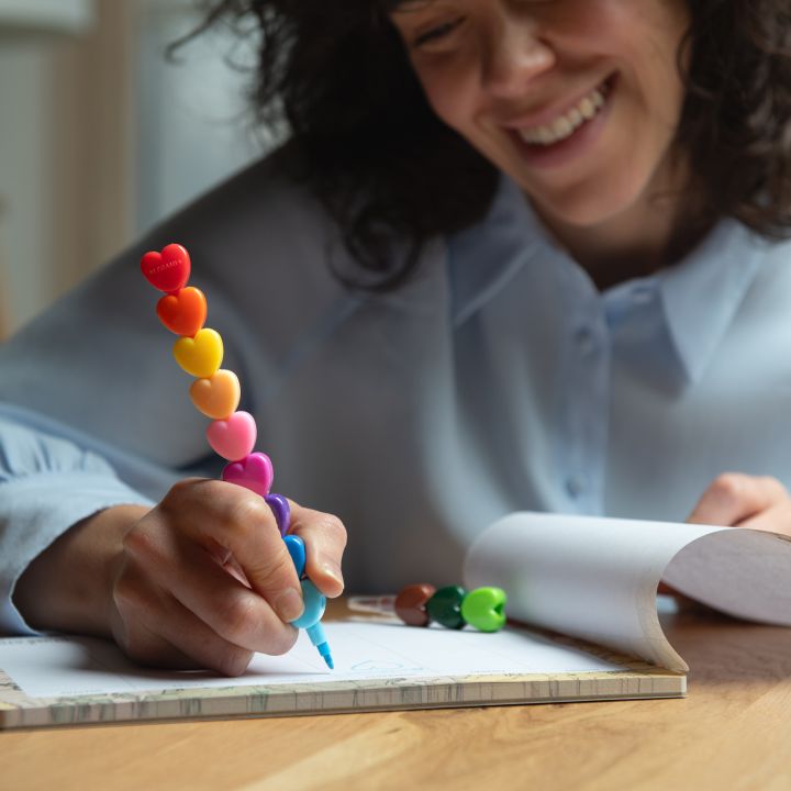 12 Stackable Crayons - Dream in Colour